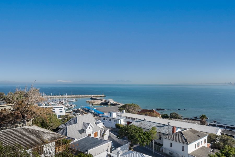 To Let 3 Bedroom Property for Rent in Gordons Bay Village Western Cape
